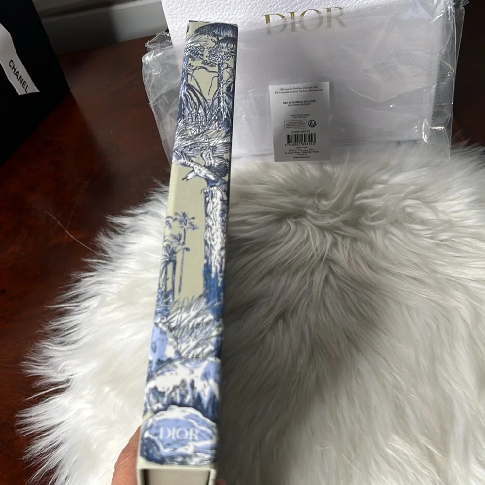 Dior Gift Set Notebook & Pencils Limited Edition Around The World Stationary Set - Picture 14 of 17